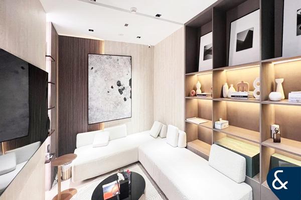 High-End | Fitted | 6 Parking Spaces